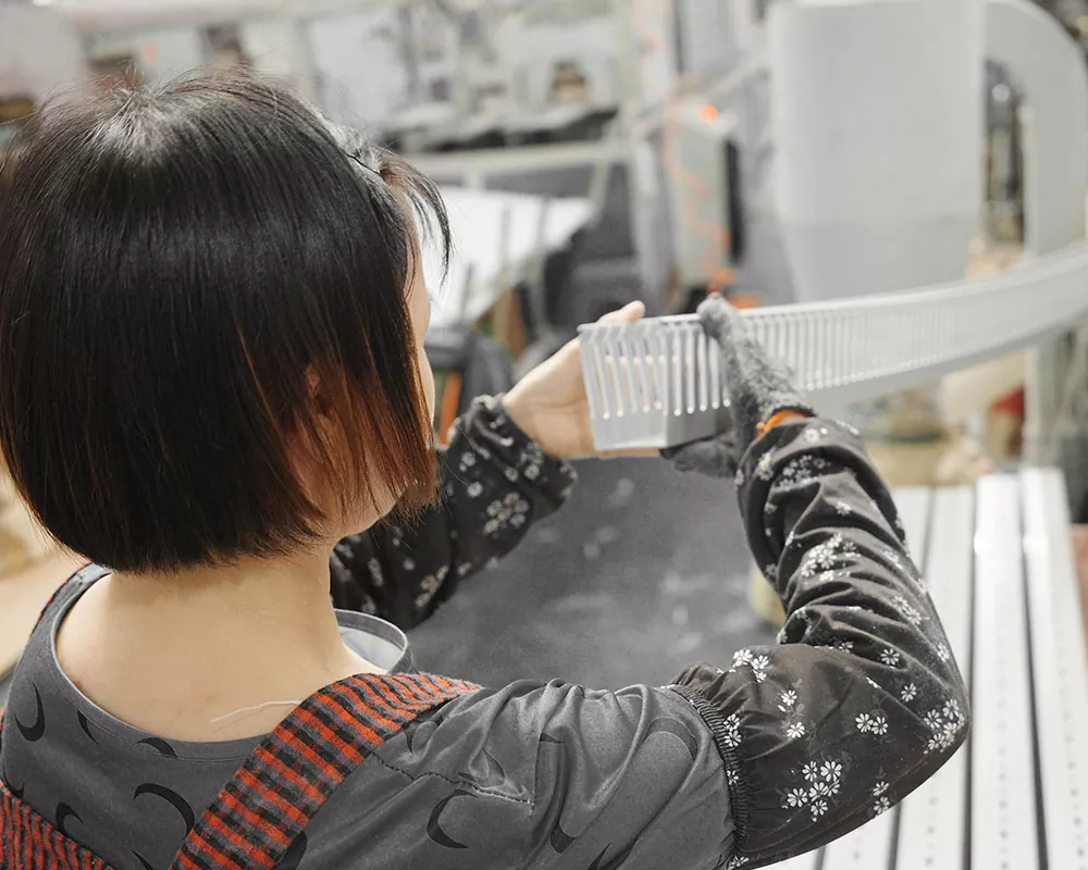 ПВХ пластик транкингіндегі CE сертификаты мен ұлттық стандарттар арасында қандай айырмашылықтар бар?